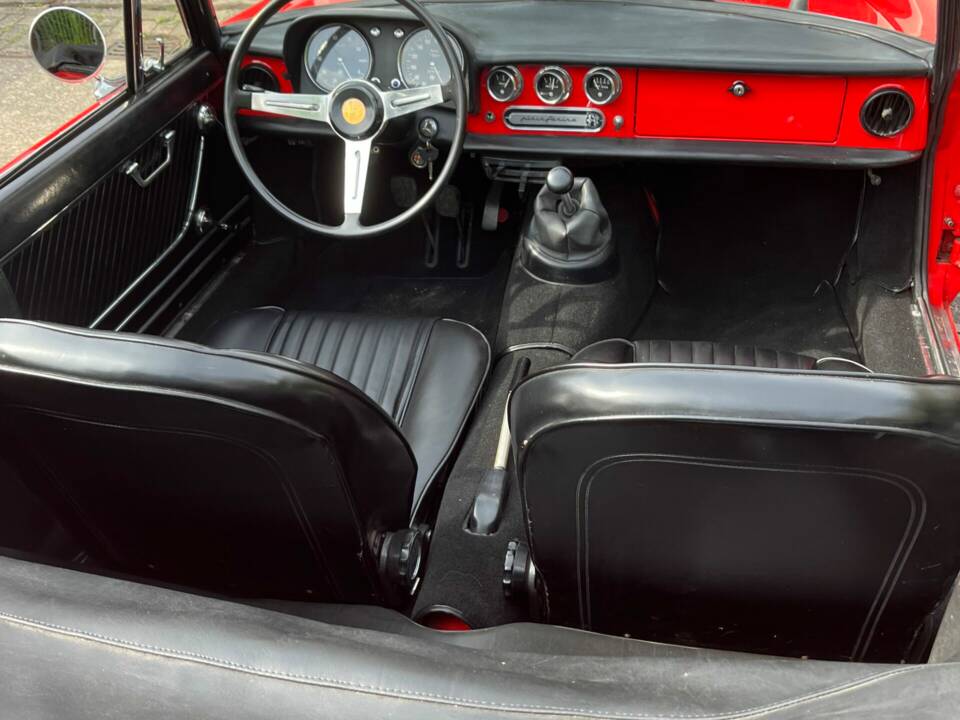 Image 6/7 of Alfa Romeo 1600 Spider Duetto (1967)