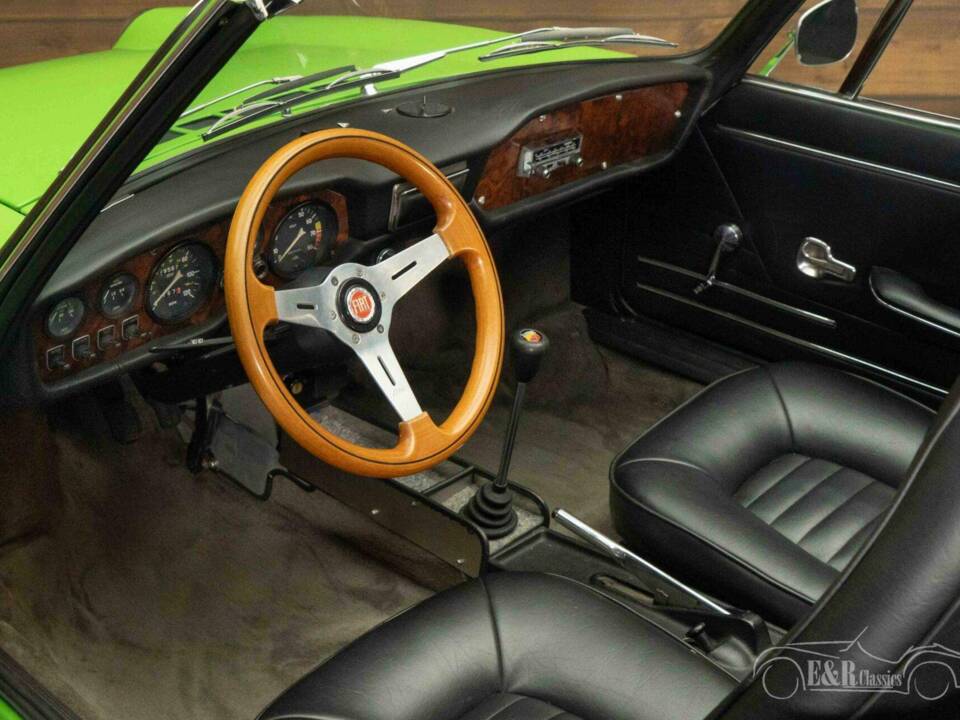 Image 2/18 of FIAT 850 Sport Spider (1972)