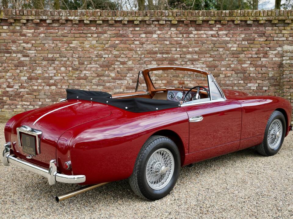 Imagen 37/50 de Aston Martin DB 2/4 Mk II DHC (1955)