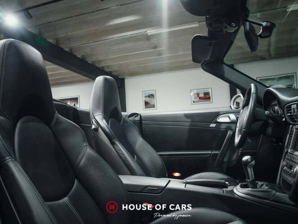 Immagine 18/24 di Porsche 911 Carrera S (2006)