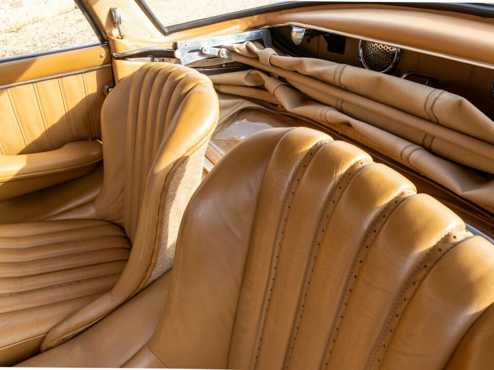 Image 46/50 of Mercedes-Benz 300 SL Roadster (1957)