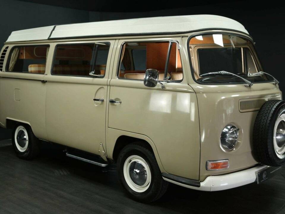 Immagine 7/50 di Volkswagen T2a Westfalia (1969)