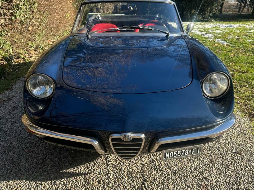 Image 2/14 of Alfa Romeo 1300 Spider Junior (1969)