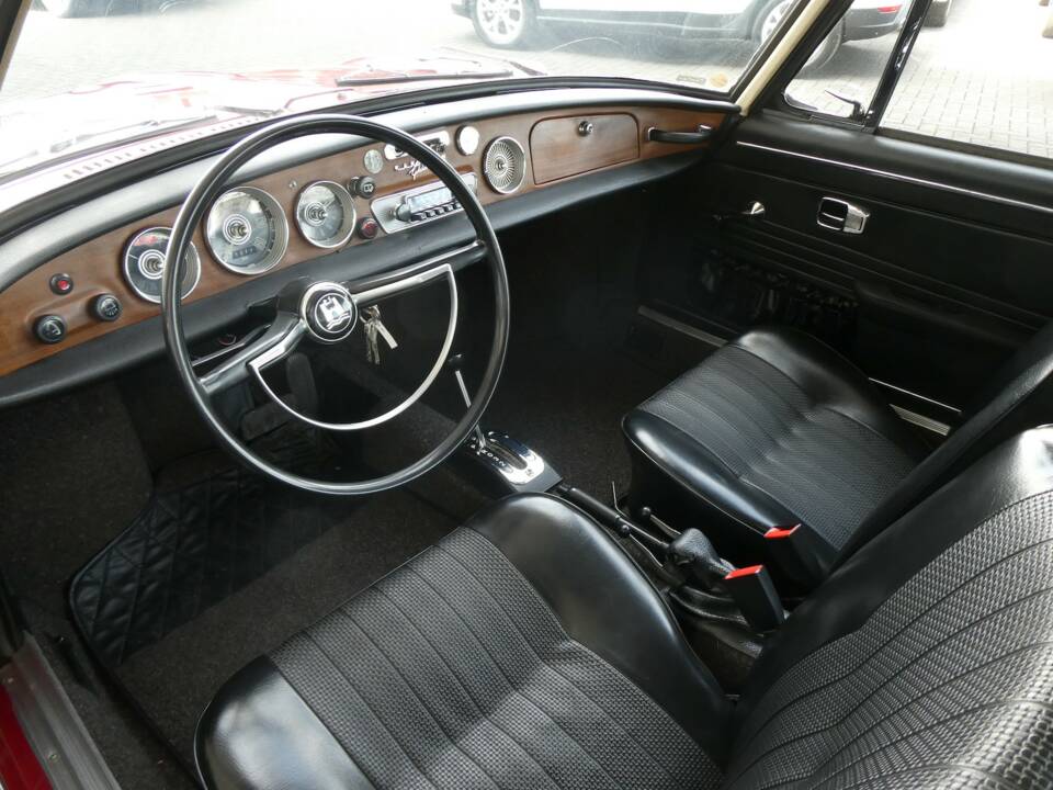 Image 8/27 of Volkswagen Karmann Ghia 1600 L (1967)