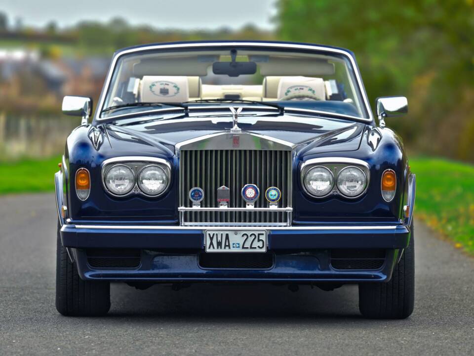 Image 4/50 of Rolls-Royce Corniche S (1995)