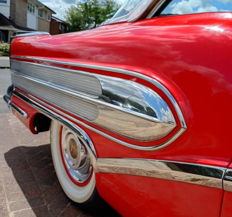 Afbeelding 21/52 van Buick Special Riviera Coupé (1958)