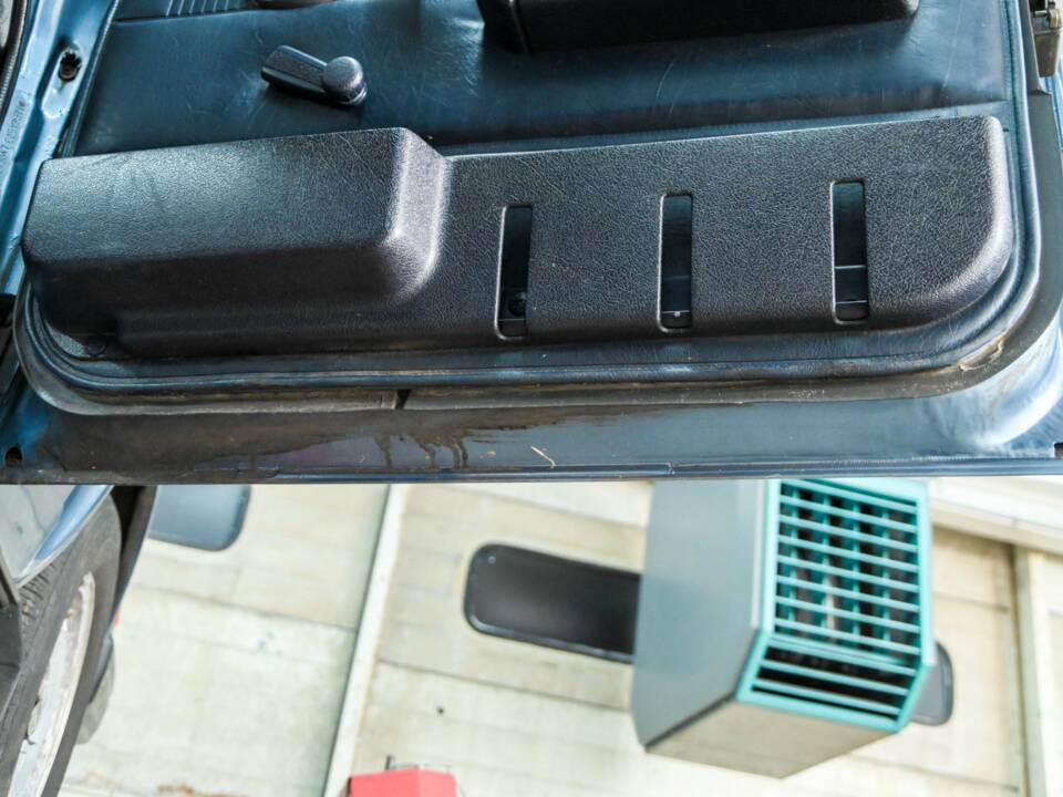 Image 44/50 de Volvo 240 Turbo (1983)