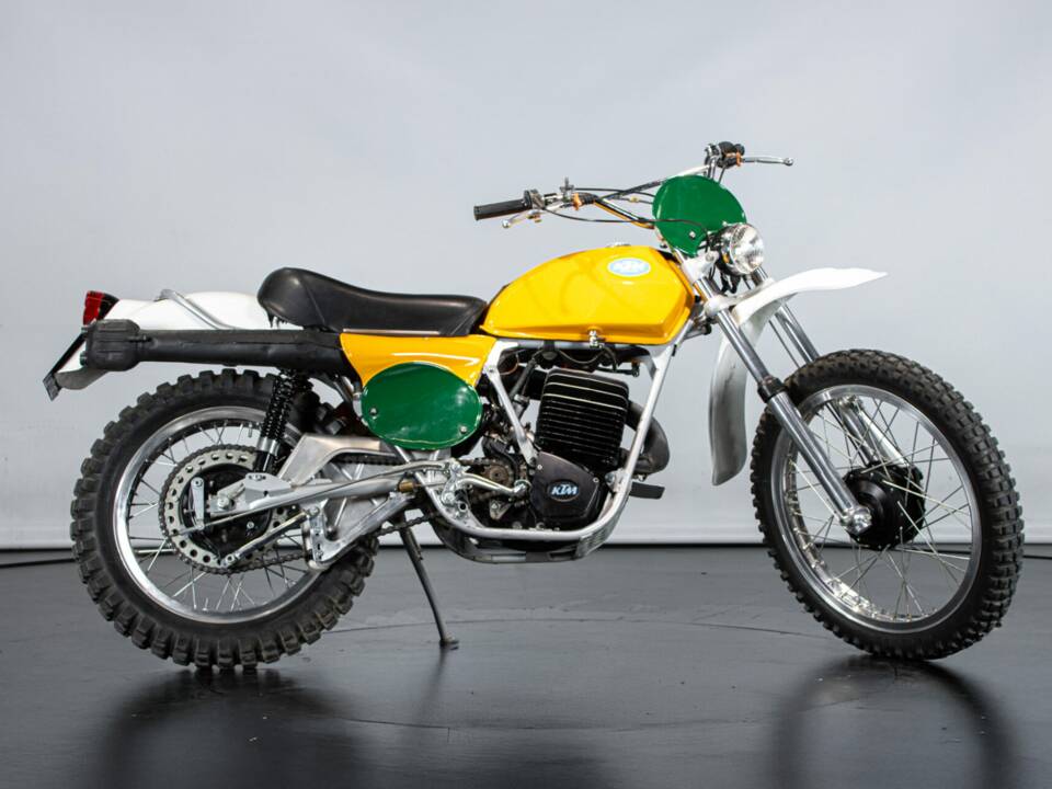 Image 5/50 of KTM 250 MC/GS (1973)