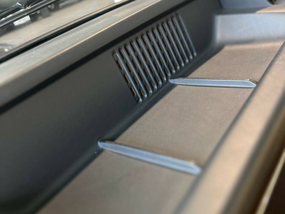 Bild 14/25 von BMW 525 (1977)