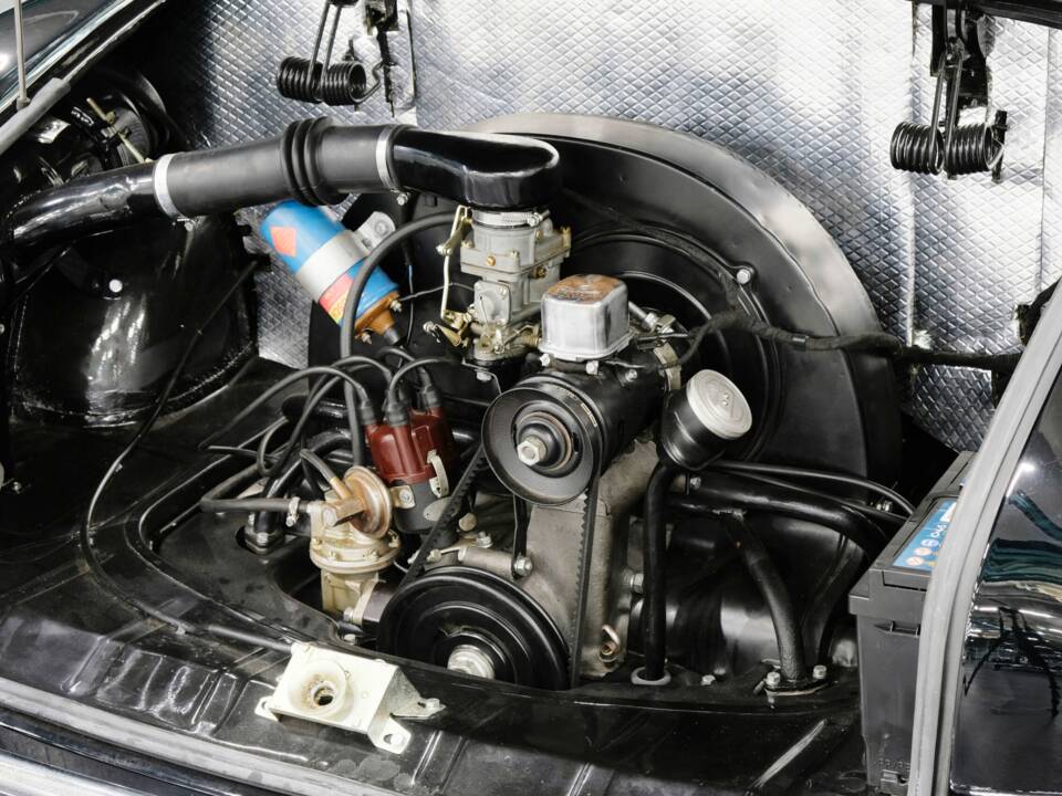 Image 38/50 of Volkswagen Karmann Ghia 1200 (1959)