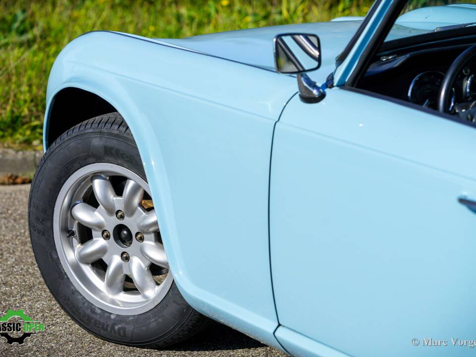 Image 38/43 of Triumph TR 4 (1962)