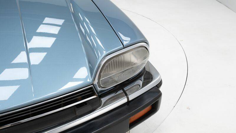 Image 11/15 of Jaguar XJS 5.3 V12 (1990)