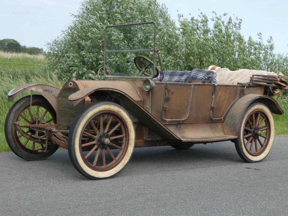 Image 18/66 of Regal Model T Underslung (1913)