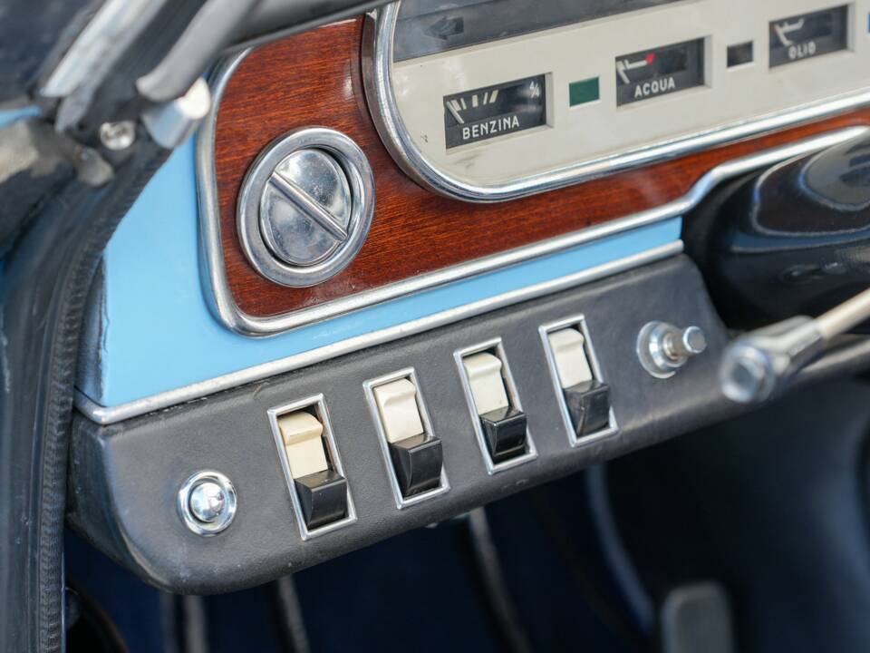 Image 39/50 of Lancia Flavia 1.8 (Vignale) (1963)