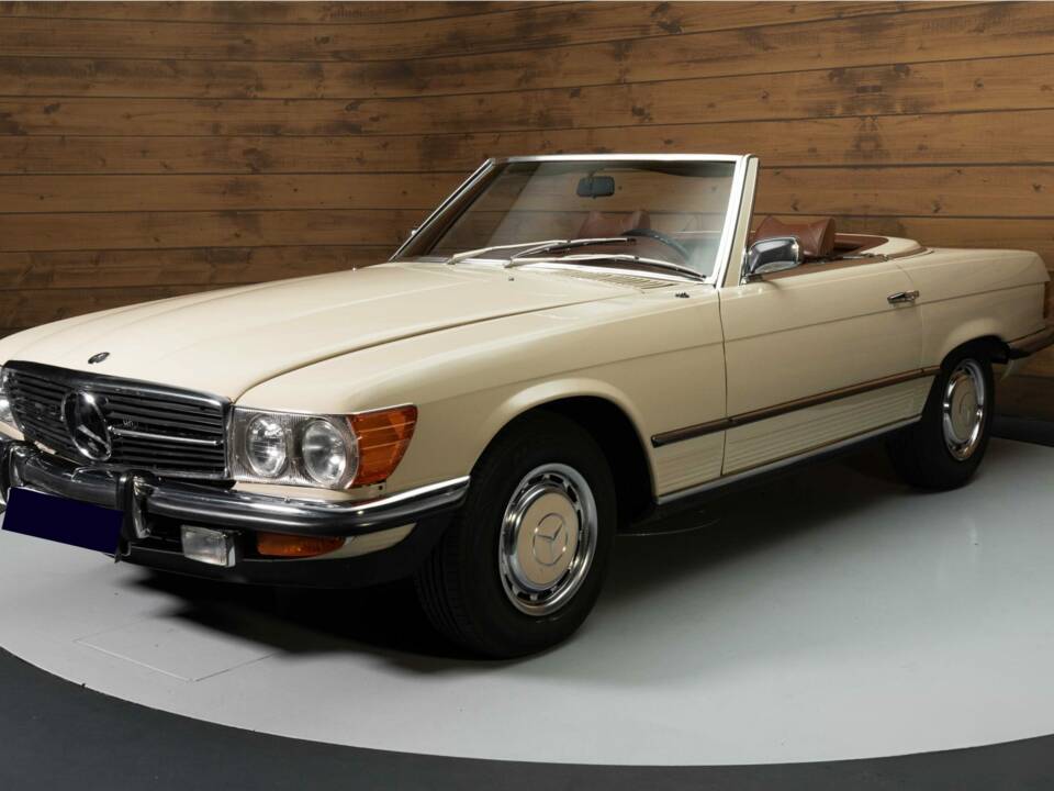 Image 5/8 de Mercedes-Benz 350 SL (1972)