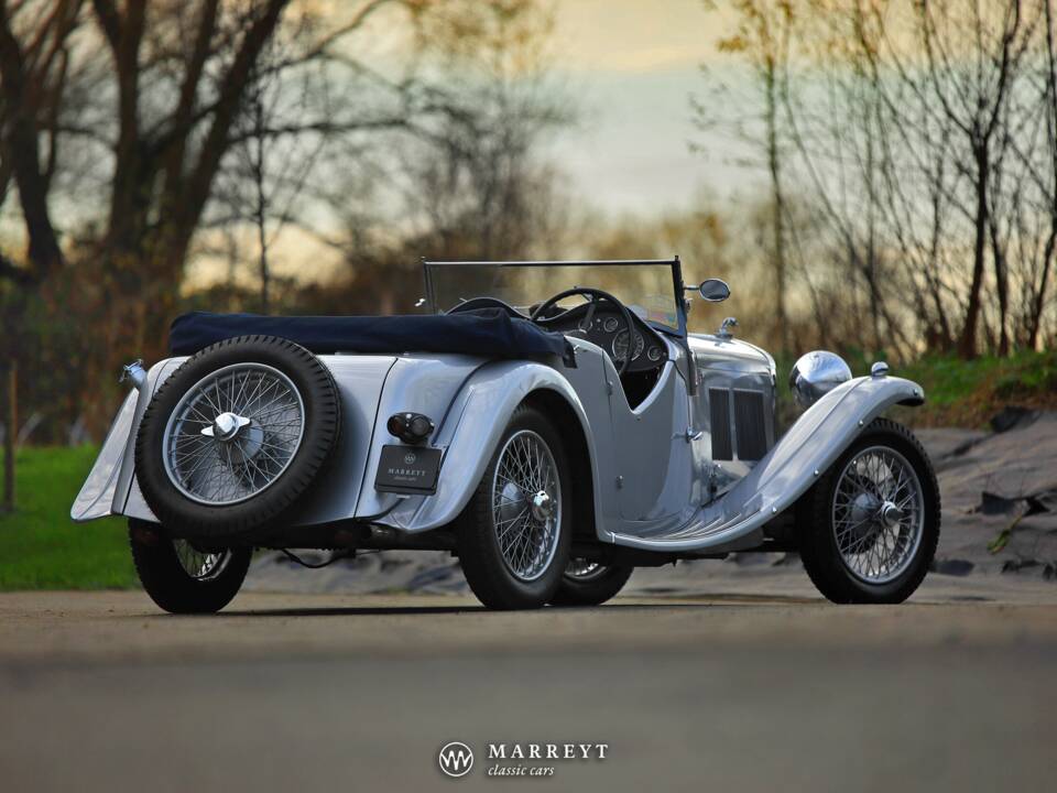 Image 2/22 of AC Six 16/80 (1936)