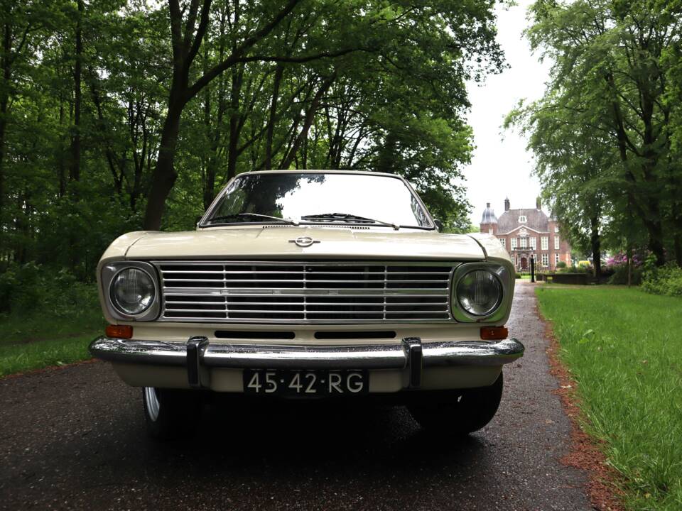Bild 5/55 von Opel Kadett 1,1 S (1971)