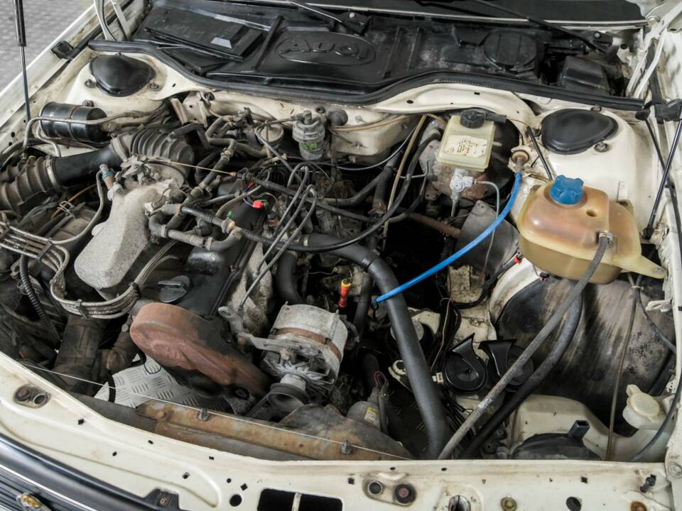 Image 39/50 of Audi 100 - 1.8 (1987)