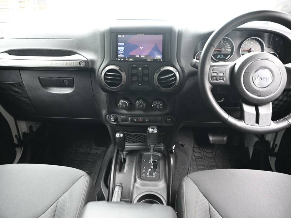 Imagen 27/50 de Jeep Wrangler 3.6 V6 (2015)