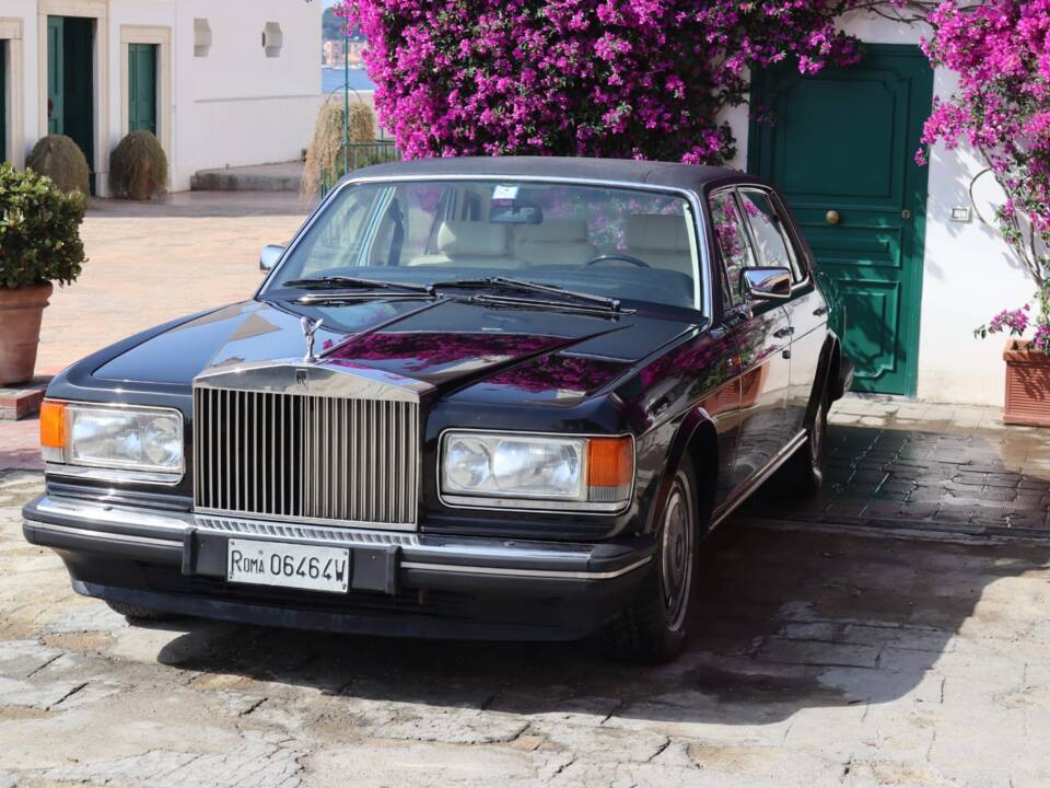 Image 5/12 of Rolls-Royce Silver Spur (1989)