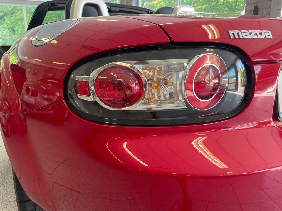 Bild 20/25 von Mazda MX-5 2.0 (2005)