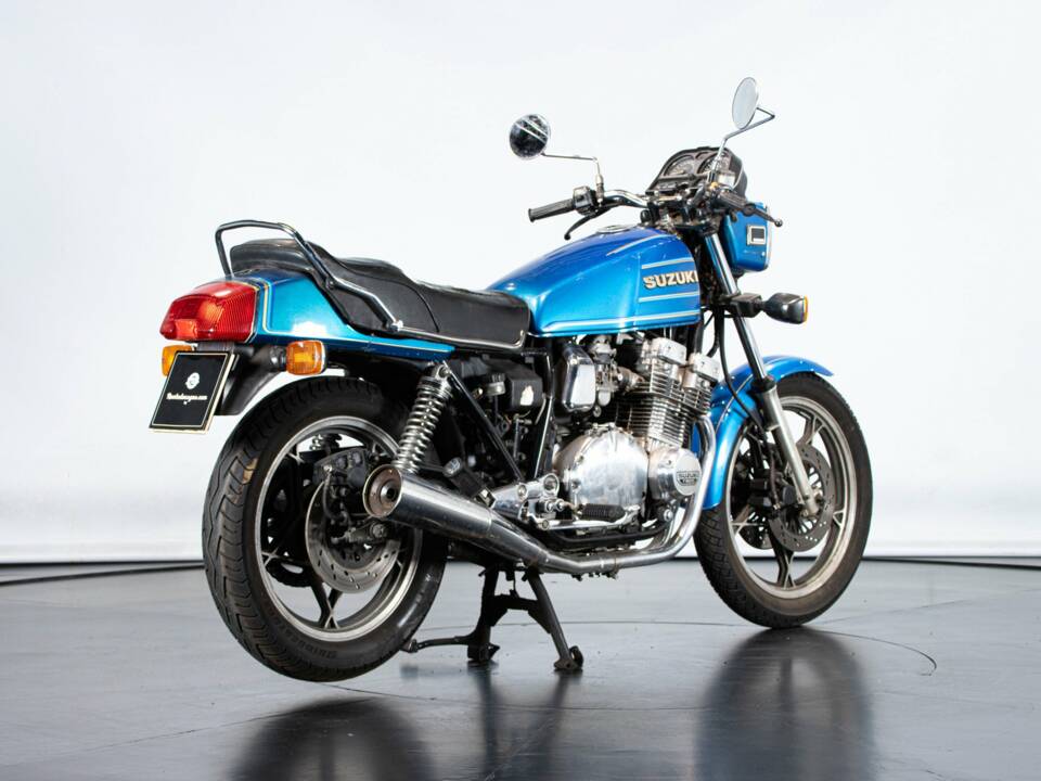 Bild 4/50 von Suzuki DUMMY (1981)