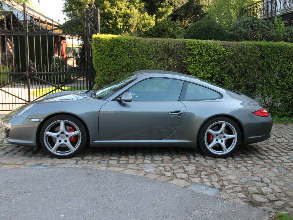 Image 2/9 of Porsche 911 Carrera S (2009)