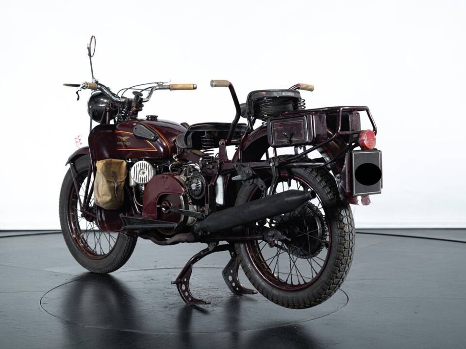 Bild 6/9 von Moto Guzzi DUMMY (1950)
