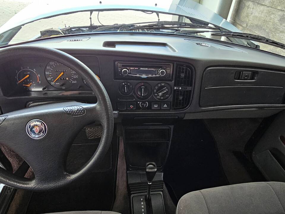 Image 6/22 of Saab 900 S (1992)