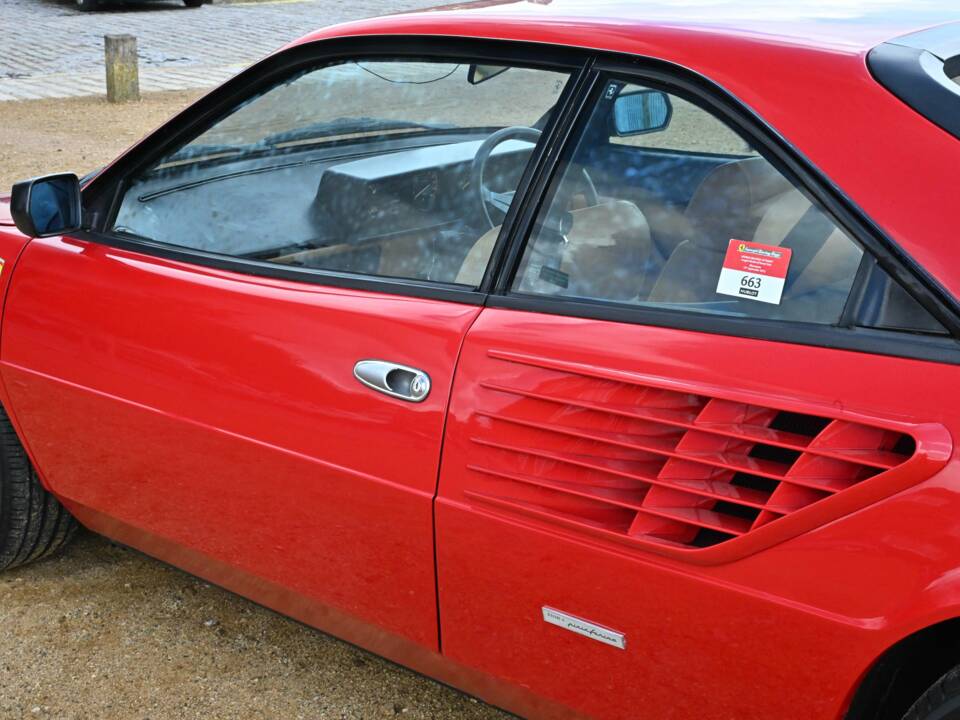 Image 22/50 of Ferrari Mondial 8 (1981)