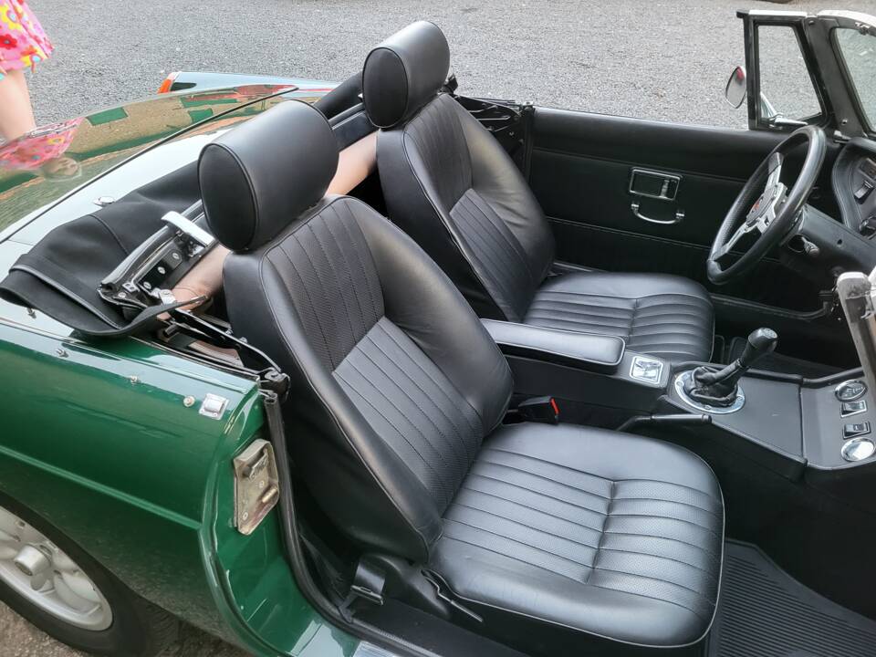 Image 27/58 of MG MGB (1971)