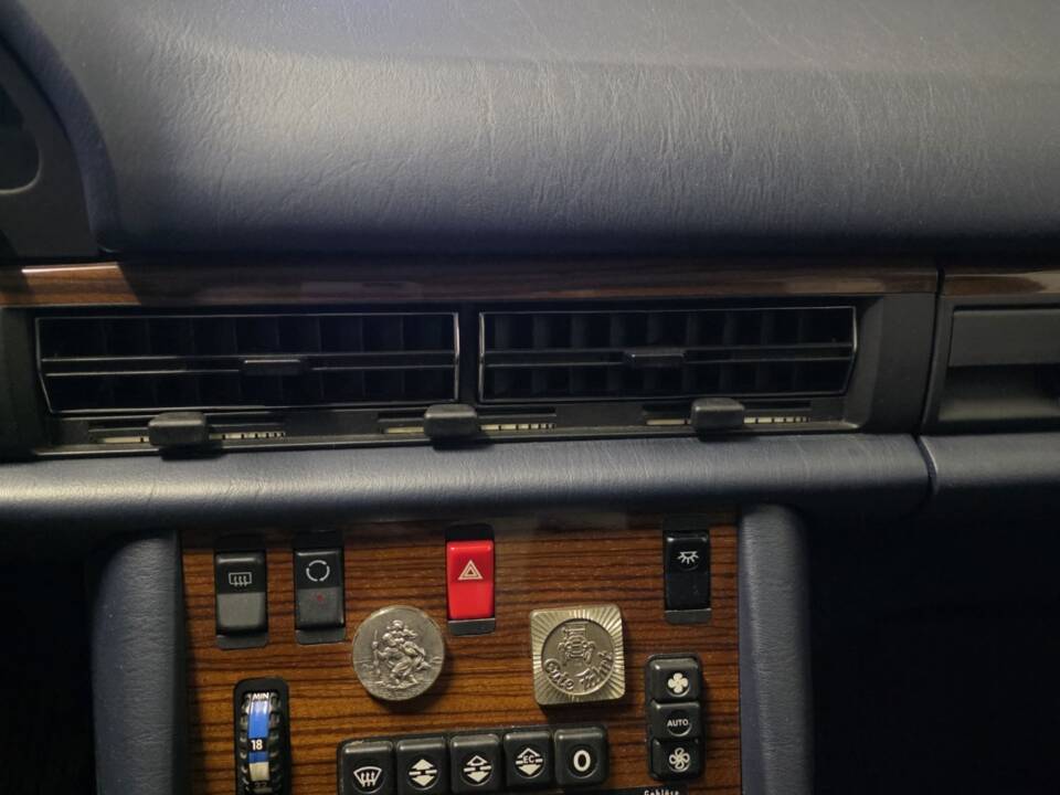 Image 12/17 of Mercedes-Benz 500 SEL (1986)