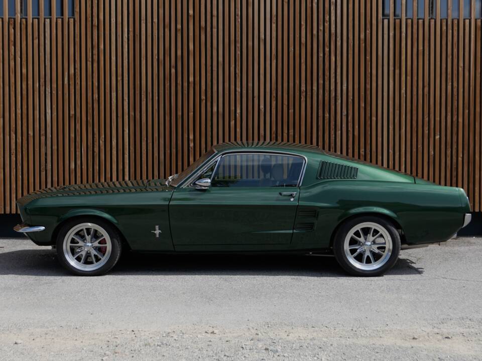 Bild 2/32 von Ford Mustang Custom (1967)