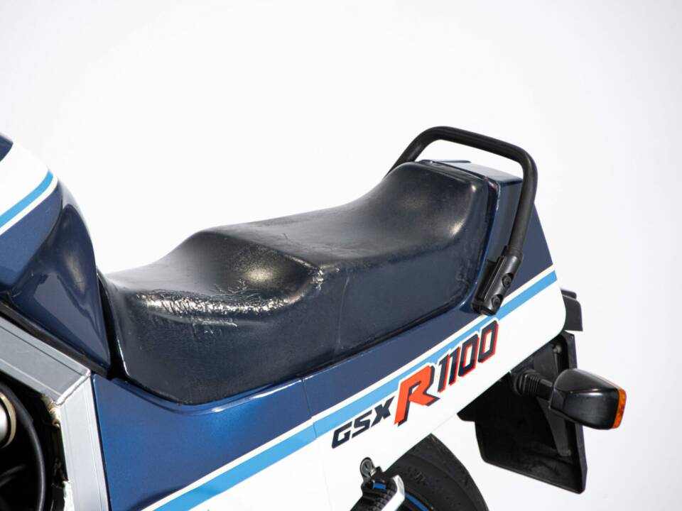 Immagine 24/47 di Suzuki GSX-R 1100 (1987)