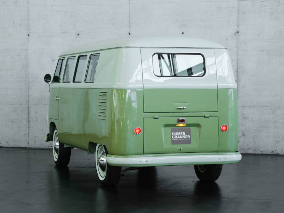 Image 11/47 of Volkswagen T1 minibus (1961)