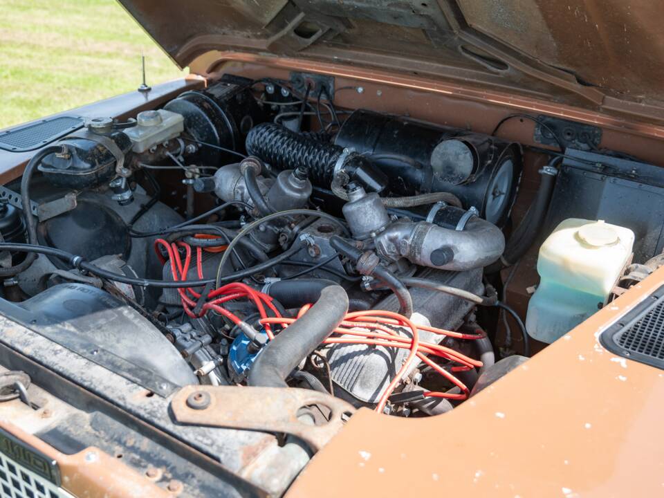 Image 29/33 of Land Rover Defender 110 (1983)