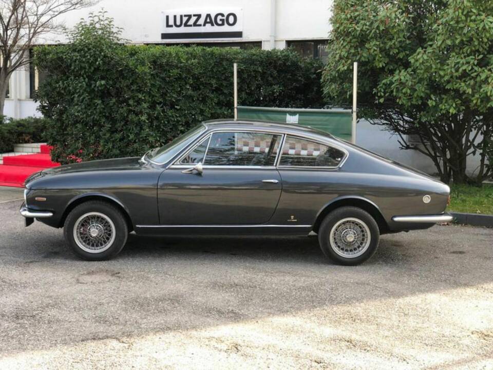 Image 5/8 of FIAT 1300 Vignale (1966)