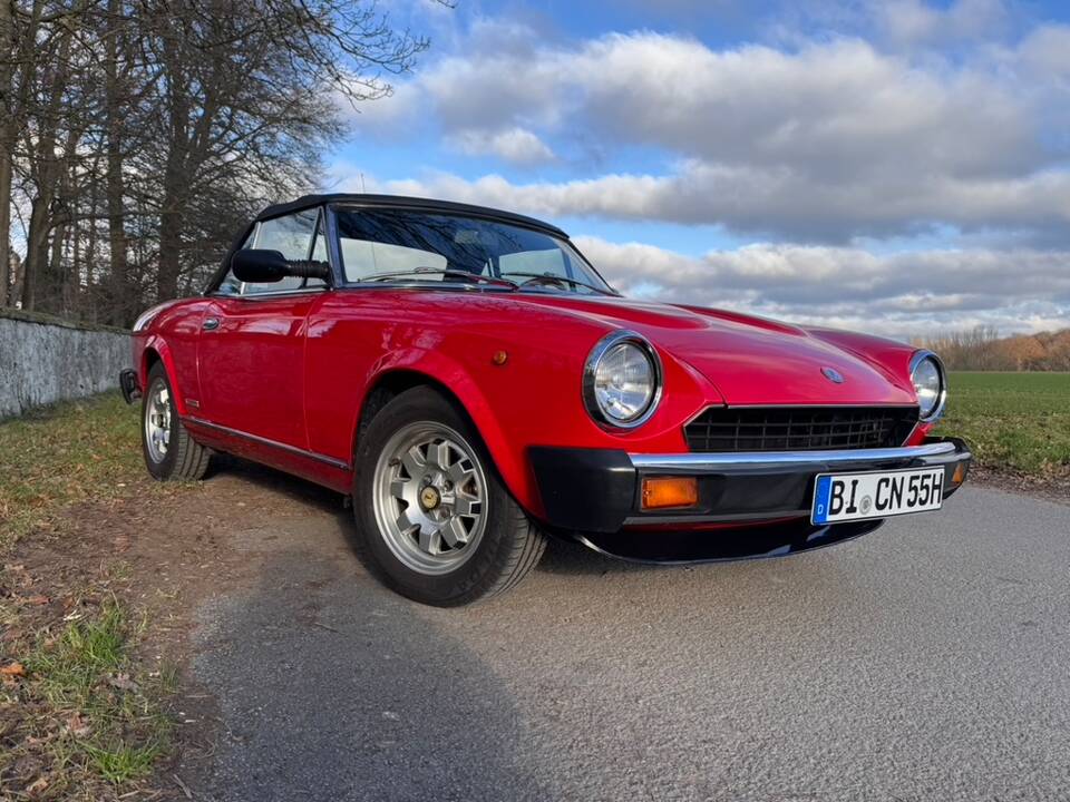 Afbeelding 63/100 van FIAT 124 Pininfarina Spidereuropa (1982)