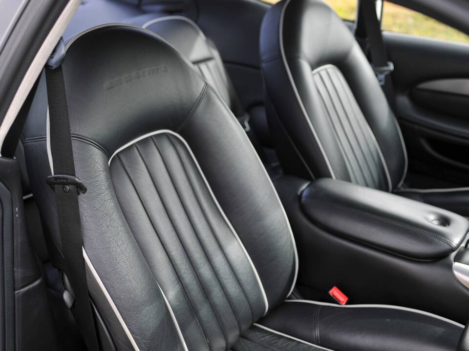 Immagine 33/33 di Aston Martin DB 7 (1999)
