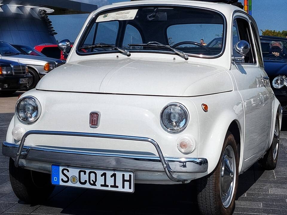 Image 2/34 of FIAT 500 L (1970)