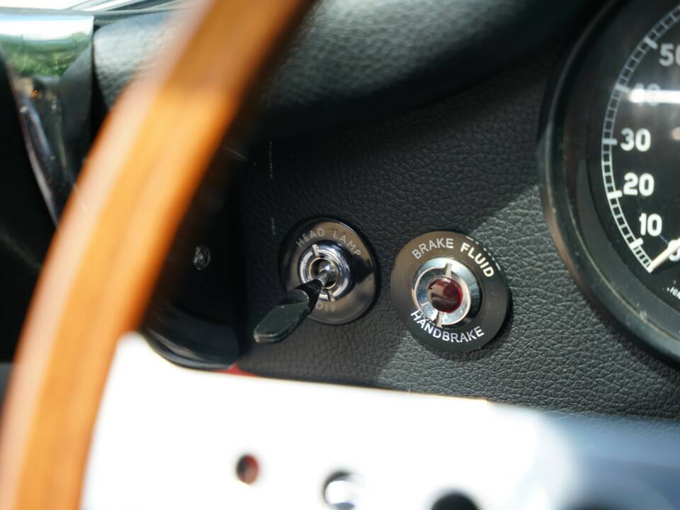 Afbeelding 31/50 van Jaguar E-Type 3.8 (1964)