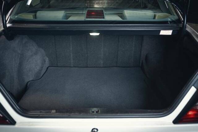 Image 8/15 of Mercedes-Benz E 420 (1995)