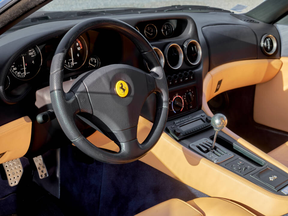 Image 11/72 of Ferrari 550 Maranello (2000)