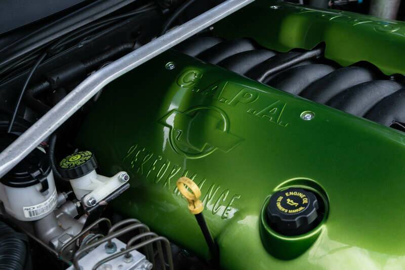 Image 27/45 of Holden LSV R300 (2002)