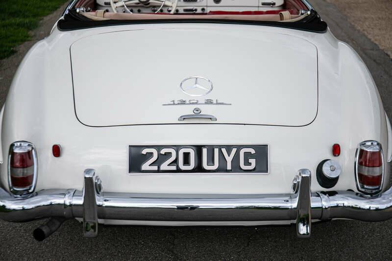Image 42/49 of Mercedes-Benz 190 SL (1960)
