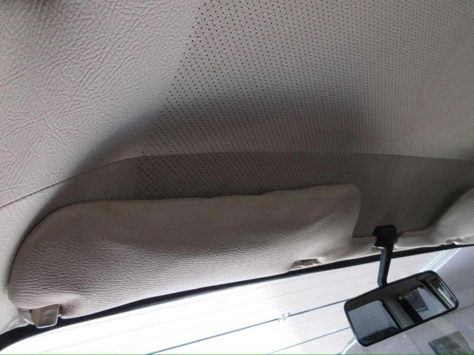 Image 15/40 of Volkswagen T3 Caravelle 2.0 (1987)