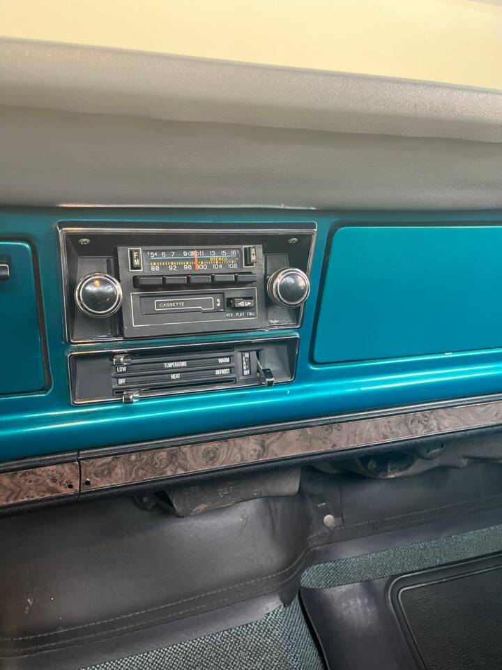 Image 7/12 of Ford F-100 (1972)