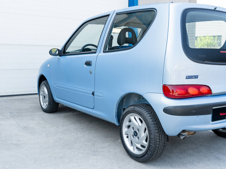 Image 29/99 of FIAT Seicento Young (2001)
