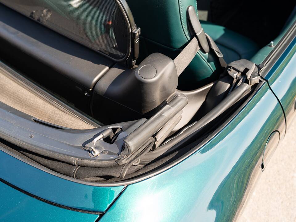 Bild 27/39 von BMW Z3 1.8 (1998)