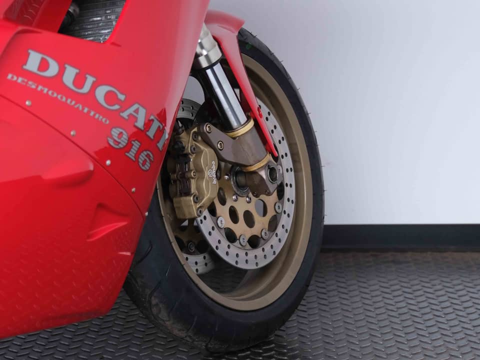 Bild 91/93 von Ducati 916 Strada (1994)